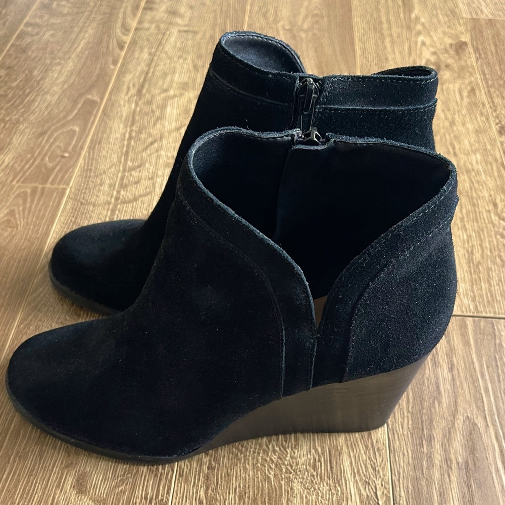 Women’s 10 Lucky Brand Yimina Wedge Bootie Black